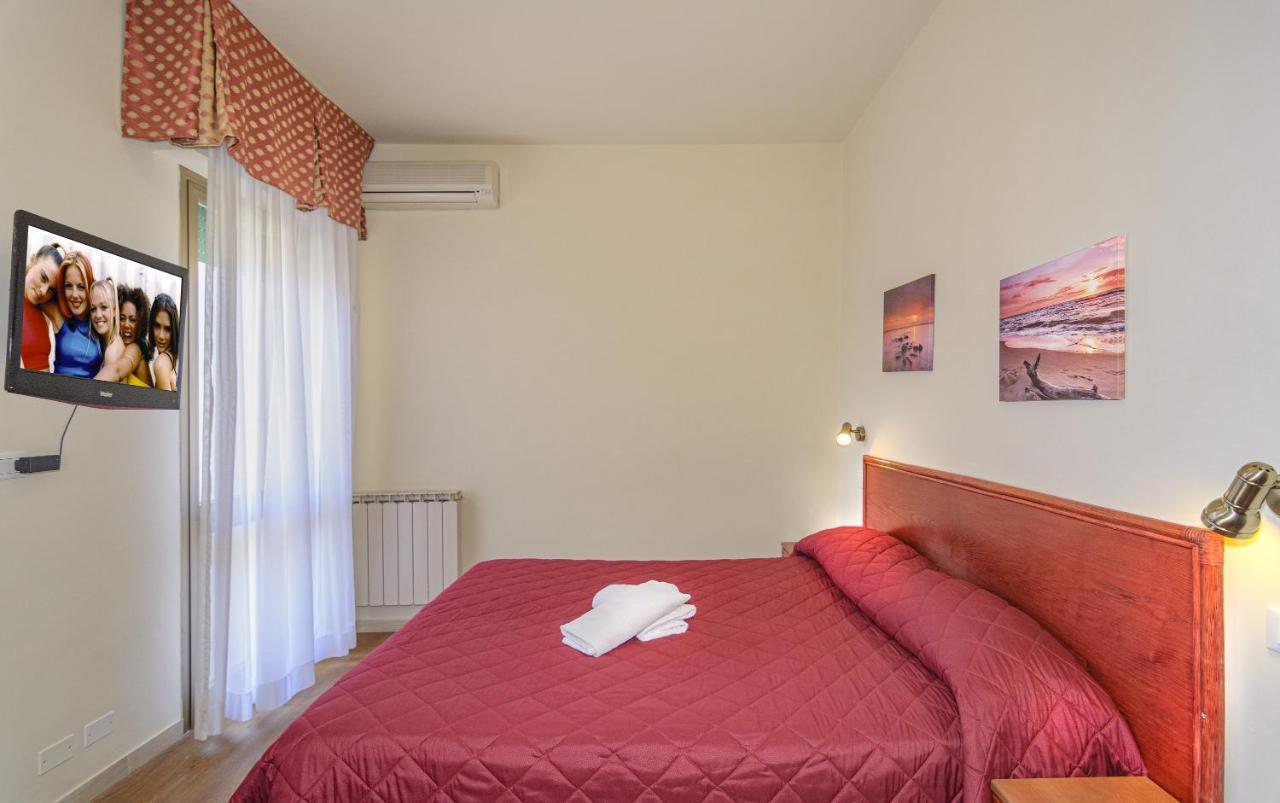 Hotel Liu Lido di Camaiore Buitenkant foto