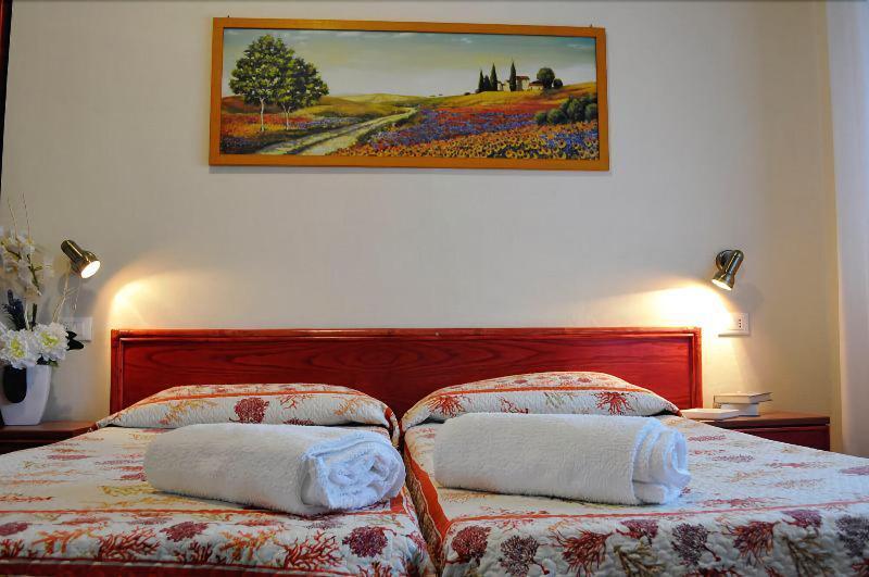 Hotel Liu Lido di Camaiore Buitenkant foto