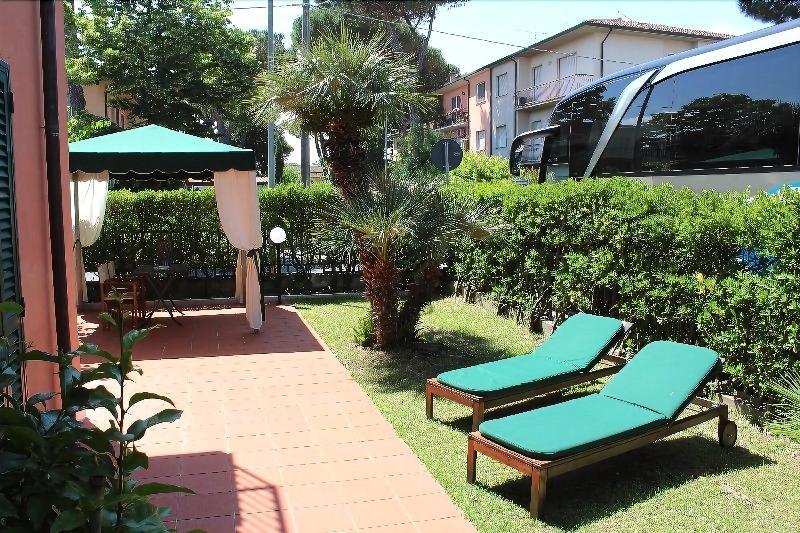 Hotel Liu Lido di Camaiore Buitenkant foto