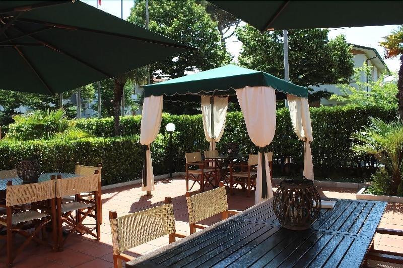 Hotel Liu Lido di Camaiore Buitenkant foto