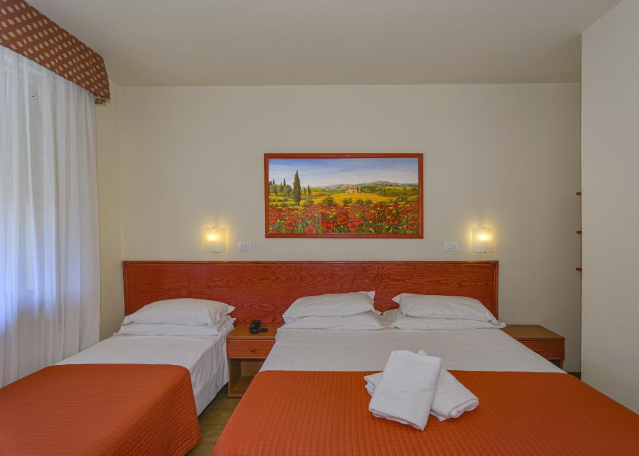 Hotel Liu Lido di Camaiore Buitenkant foto