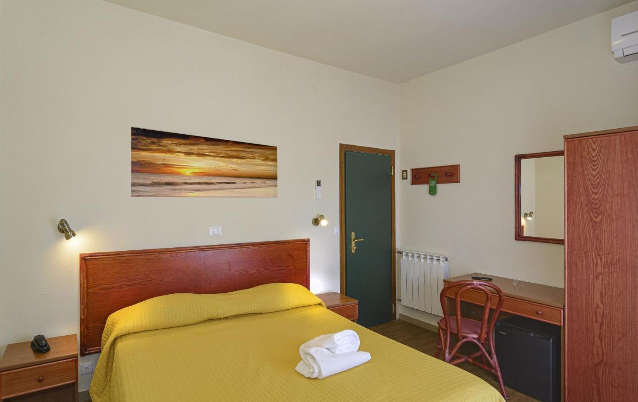 Hotel Liu Lido di Camaiore Buitenkant foto