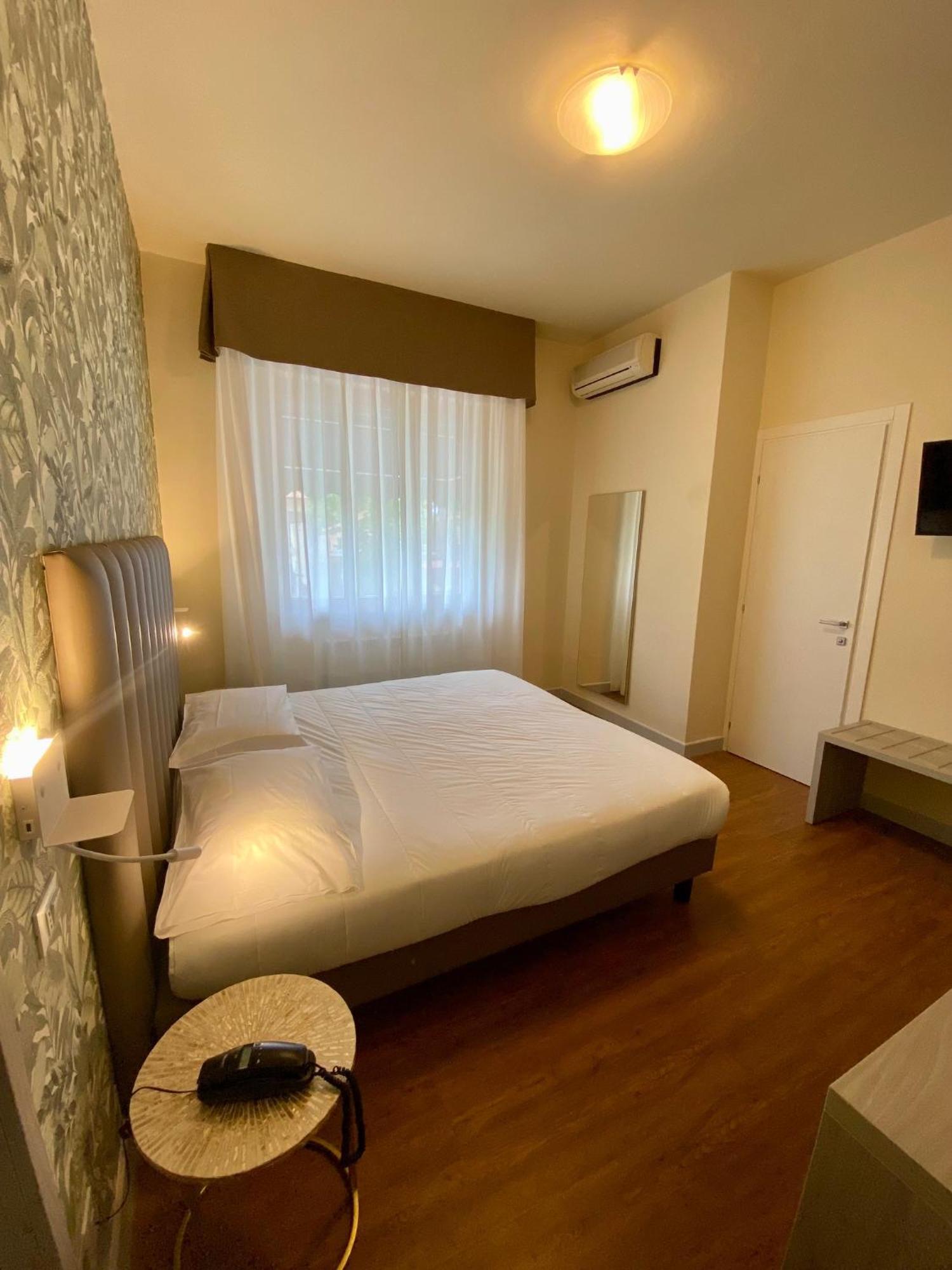 Hotel Liu Lido di Camaiore Buitenkant foto