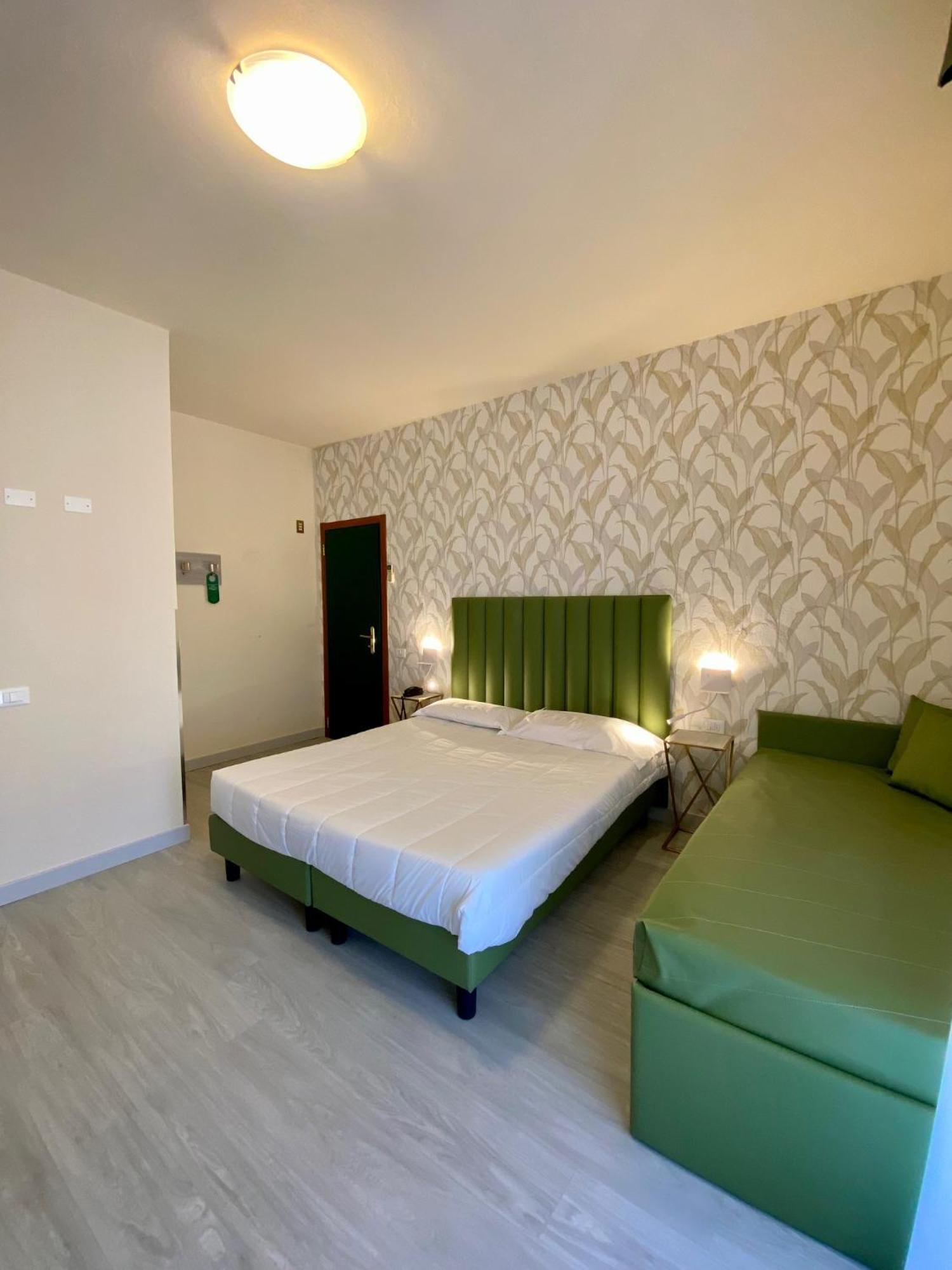 Hotel Liu Lido di Camaiore Buitenkant foto