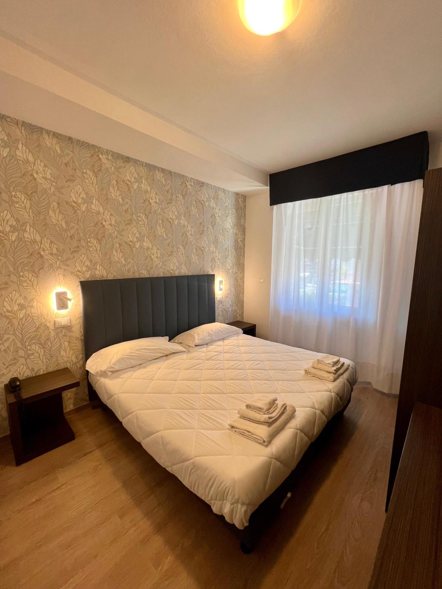 Hotel Liu Lido di Camaiore Buitenkant foto